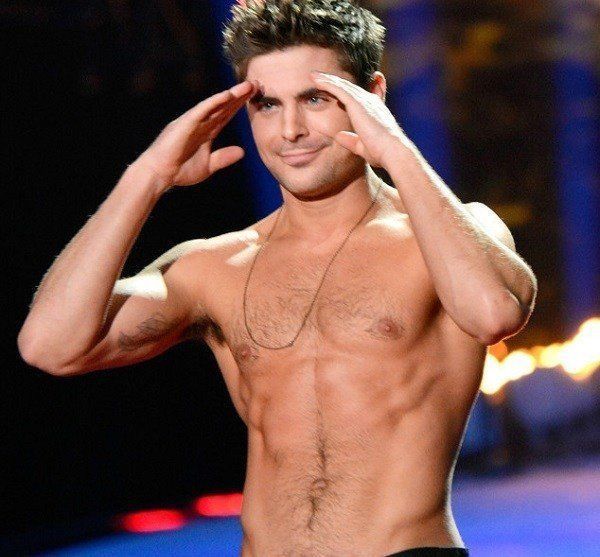 zack efron abdominales