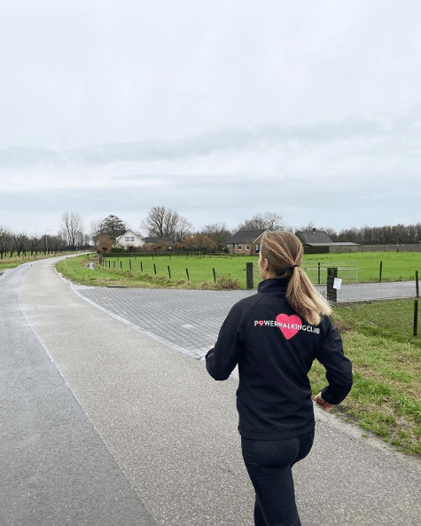 Power Walking: qué es, características, beneficios y las diferencias con el Running punta del pie arriba