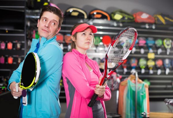 Cuales son las diferencias similitudes padel tenis