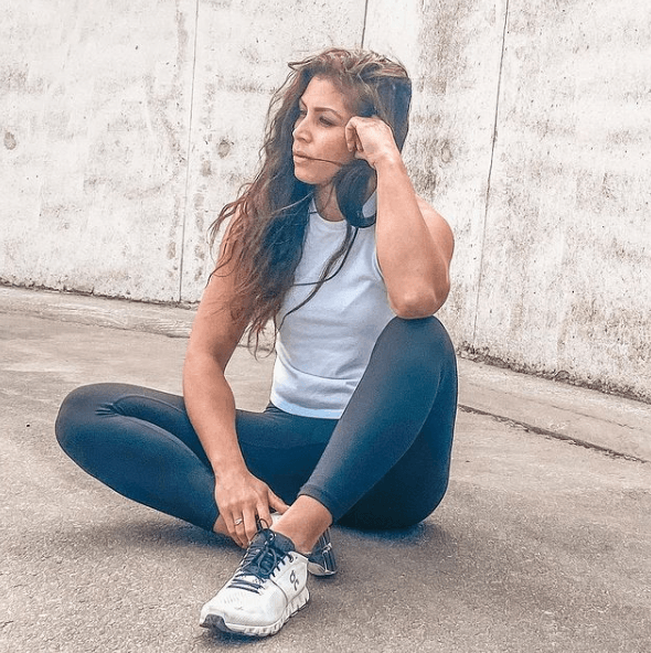 ¿Cuáles son las mejores zapatillas de Crossfit? Aprende a elegir las tuyas estirando