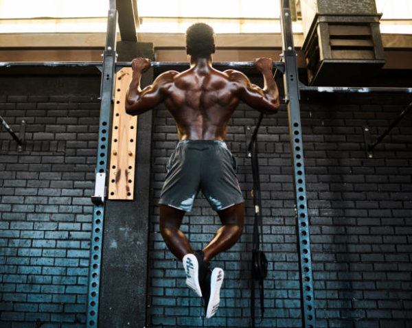 La mejor guia para hombres y mujeres que quieran superar sus pruebas de dominadas 7 